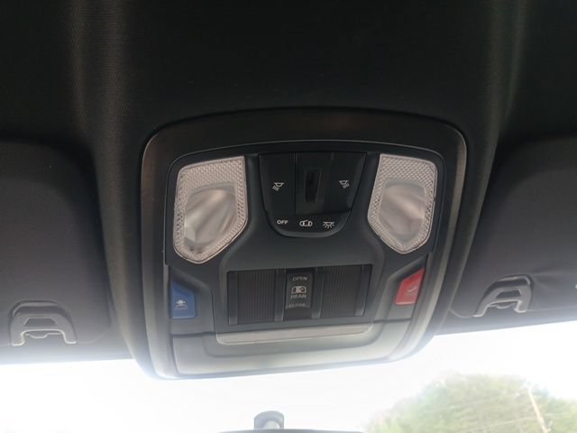 Used 2024 RAM 2500 Tradesman w/ Chrome Appearance Group AWD/4WD image 34