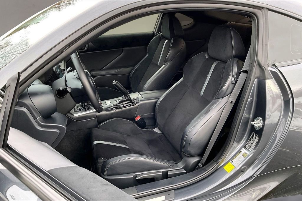 Used 2024 Toyota GR86 Premium RWD image 20