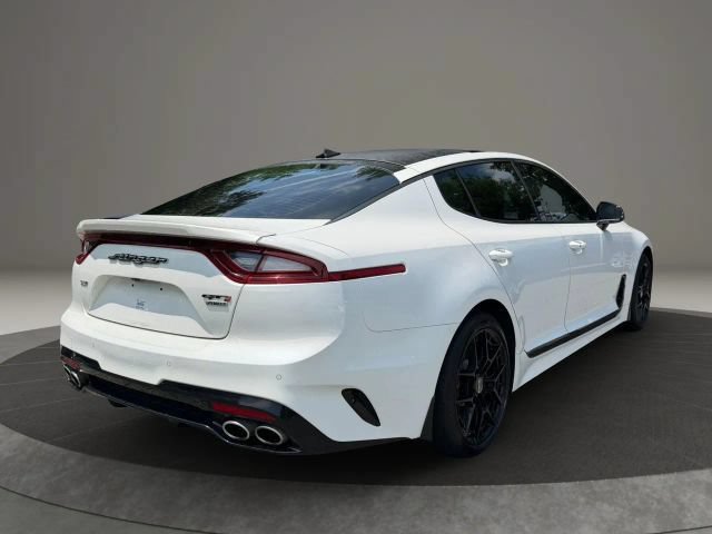 Used 2018 Kia Stinger GT2 image 5