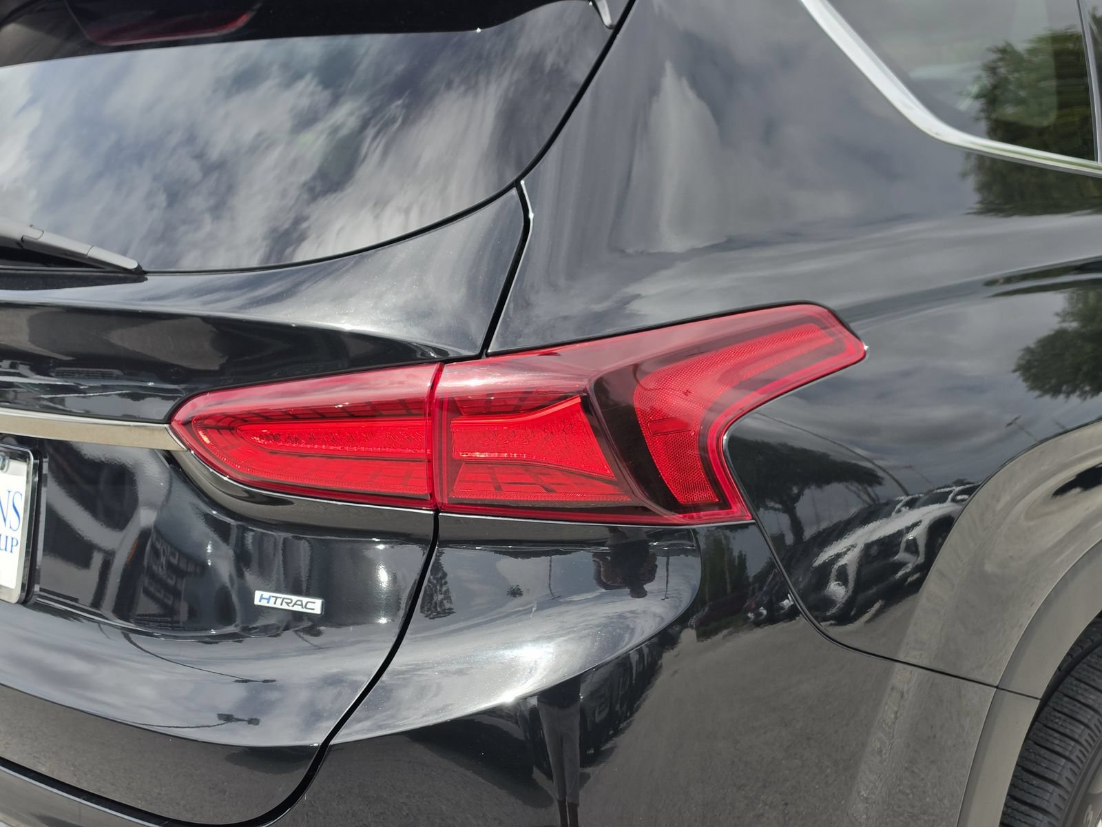Used 2019 Hyundai Santa Fe AWD w/ Cargo Package image 40