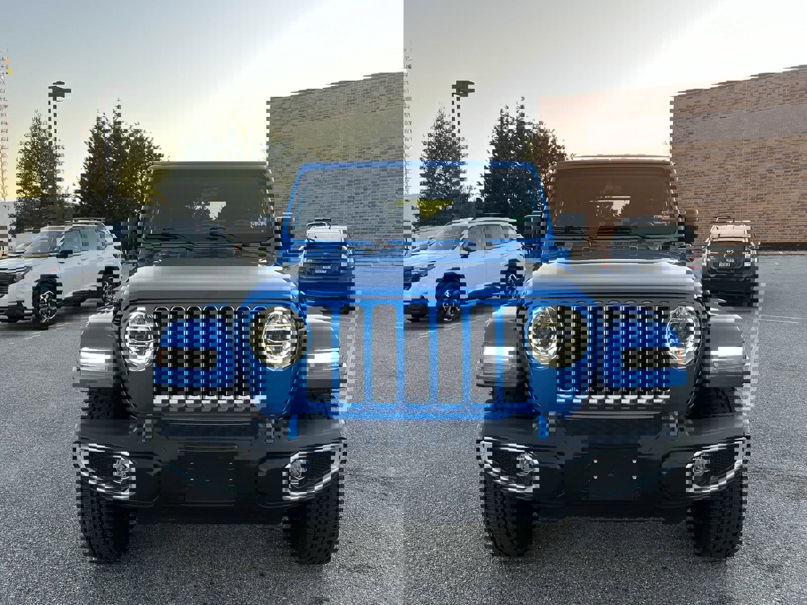 Used 2022 Jeep Wrangler Unlimited Sahara w/ Cold Weather Group image 3