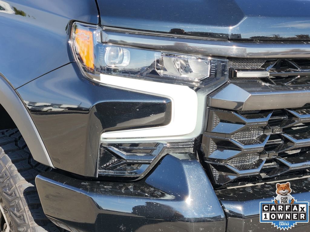 Used 2024 Chevrolet Silverado 1500 ZR2 w/ Technology Package image 10