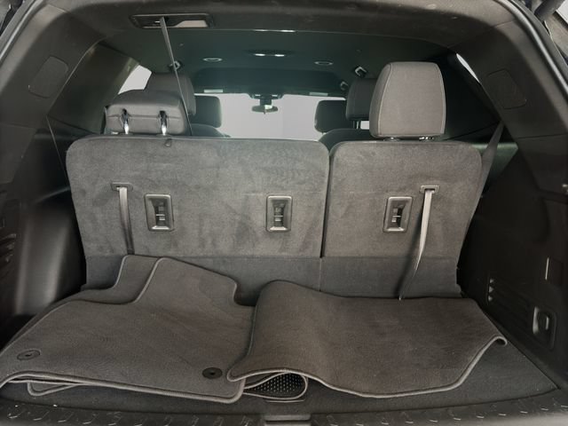 Used 2023 Chevrolet Traverse LT AWD/4WD image 21
