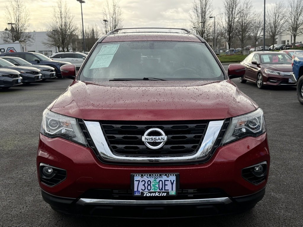Used 2019 Nissan Pathfinder Platinum image 3