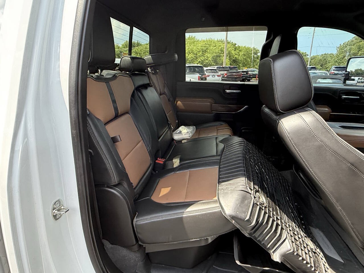 Used 2020 Chevrolet Silverado 2500 High Country AWD/4WD image 21