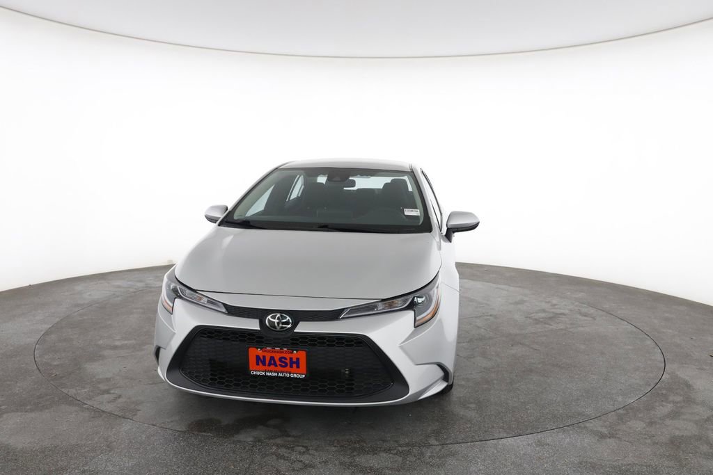 Used 2022 Toyota Corolla LE FWD image 4