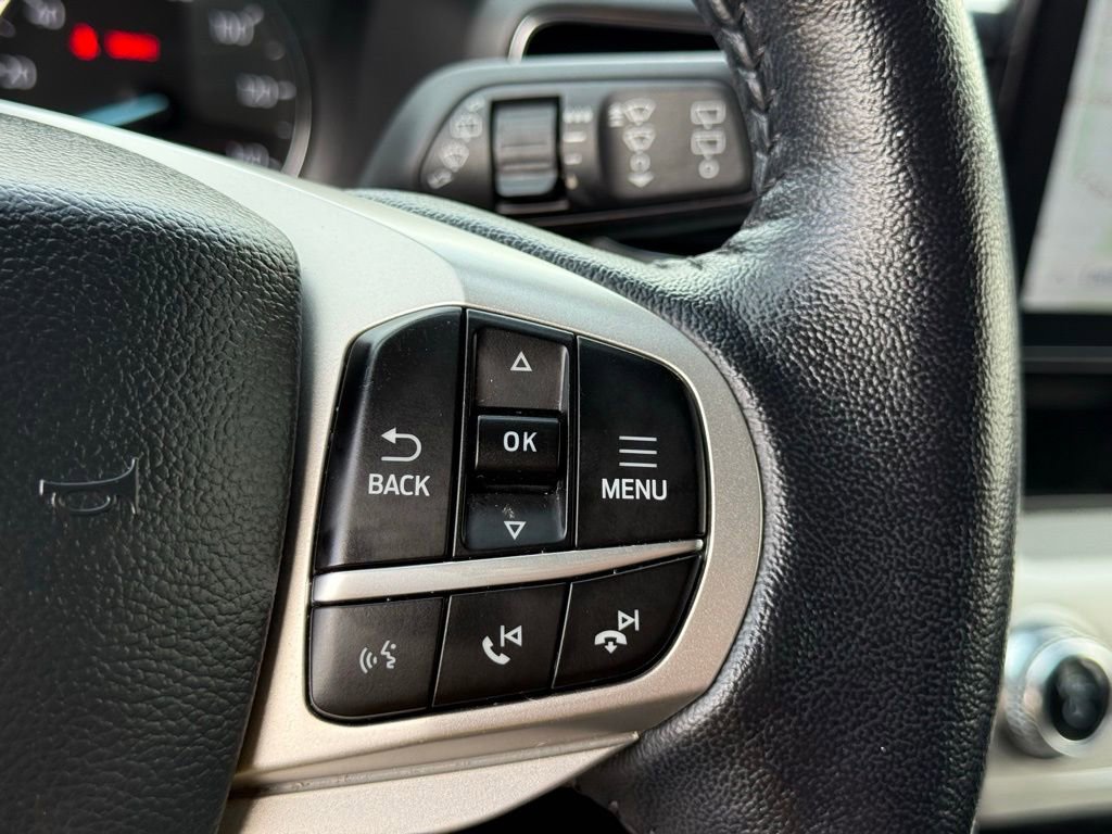 Certified 2022 Ford Explorer XLT w/ Equipment Group 202A image 14