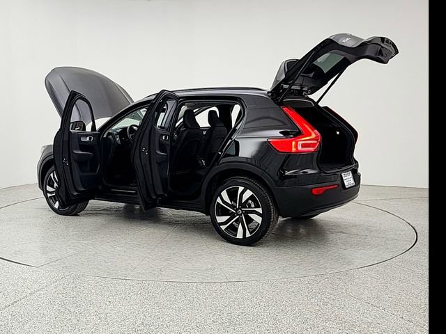 Used 2026 Volvo XC40 B5 Ultra image 12