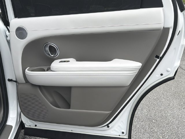 New 2027 Hyundai Palisade Limited FWD image 18