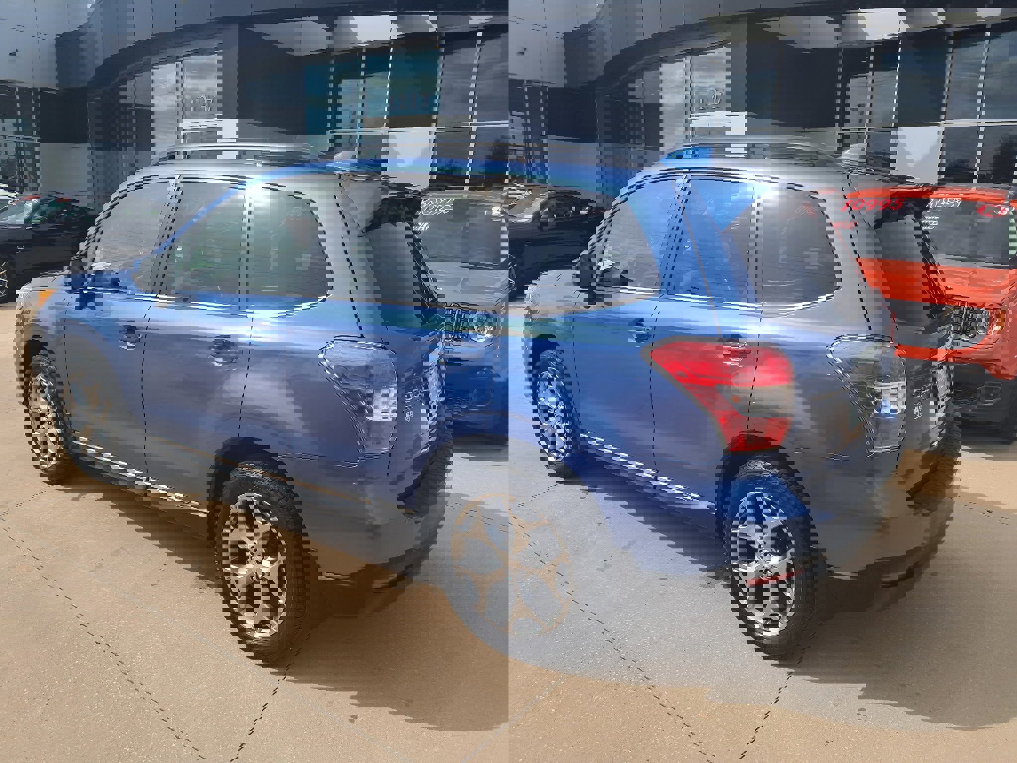 Used 2016 Subaru Forester 2.5i Touring w/ Eyesight & Navigation System image 2