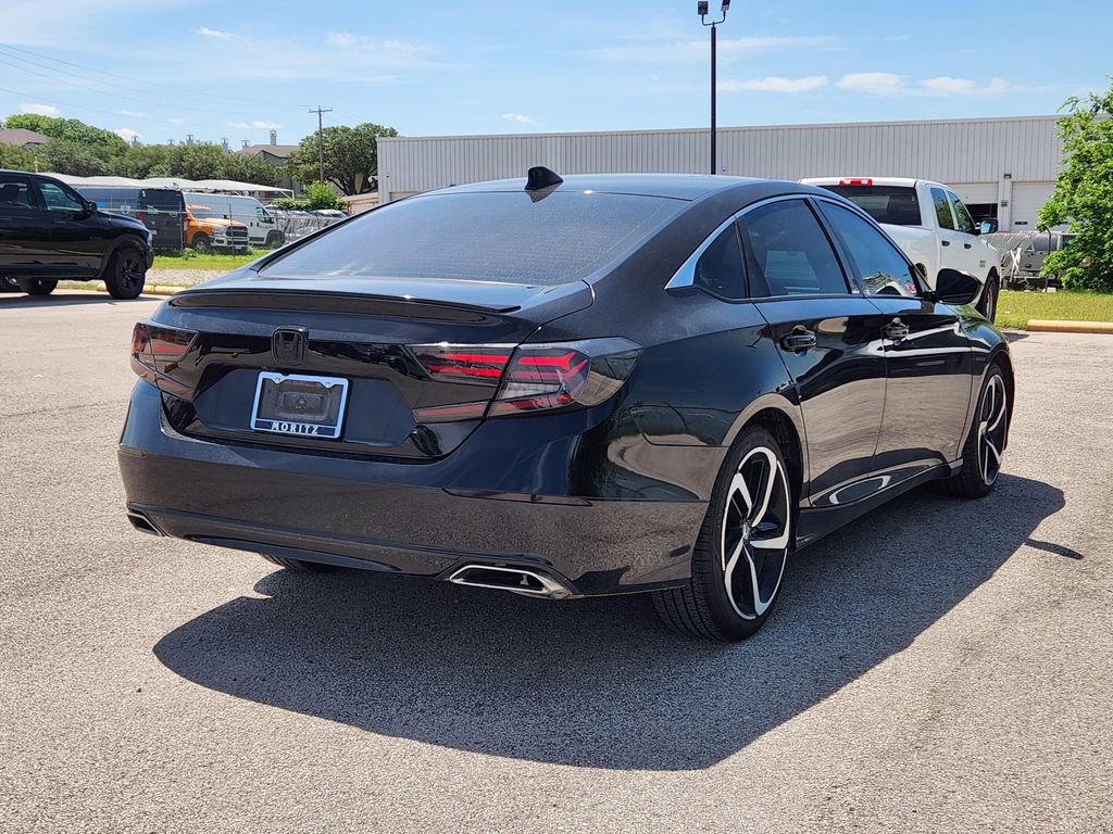 Used 2018 Honda Accord Sport image 4