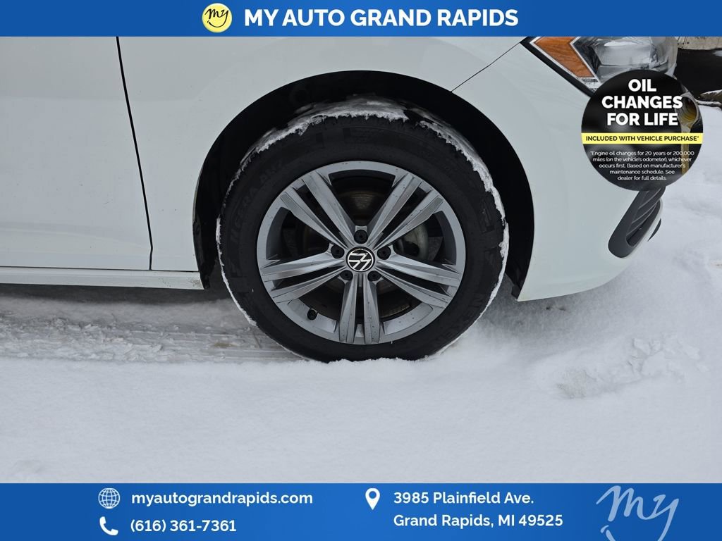 Used 2024 Volkswagen Jetta SE image 36