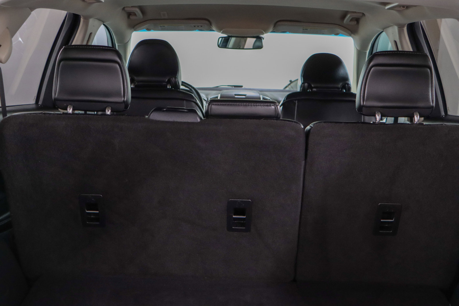 Used 2019 Ford Edge Titanium image 28