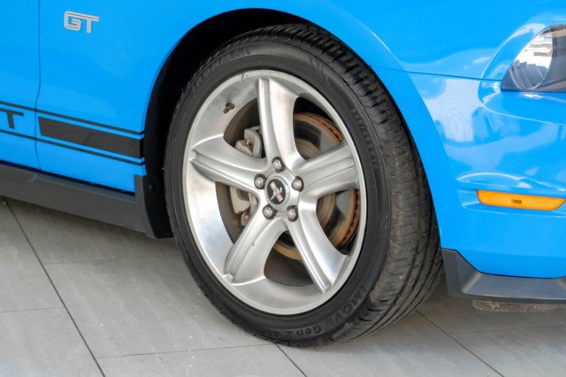 Used 2010 Ford Mustang GT Premium RWD image 45