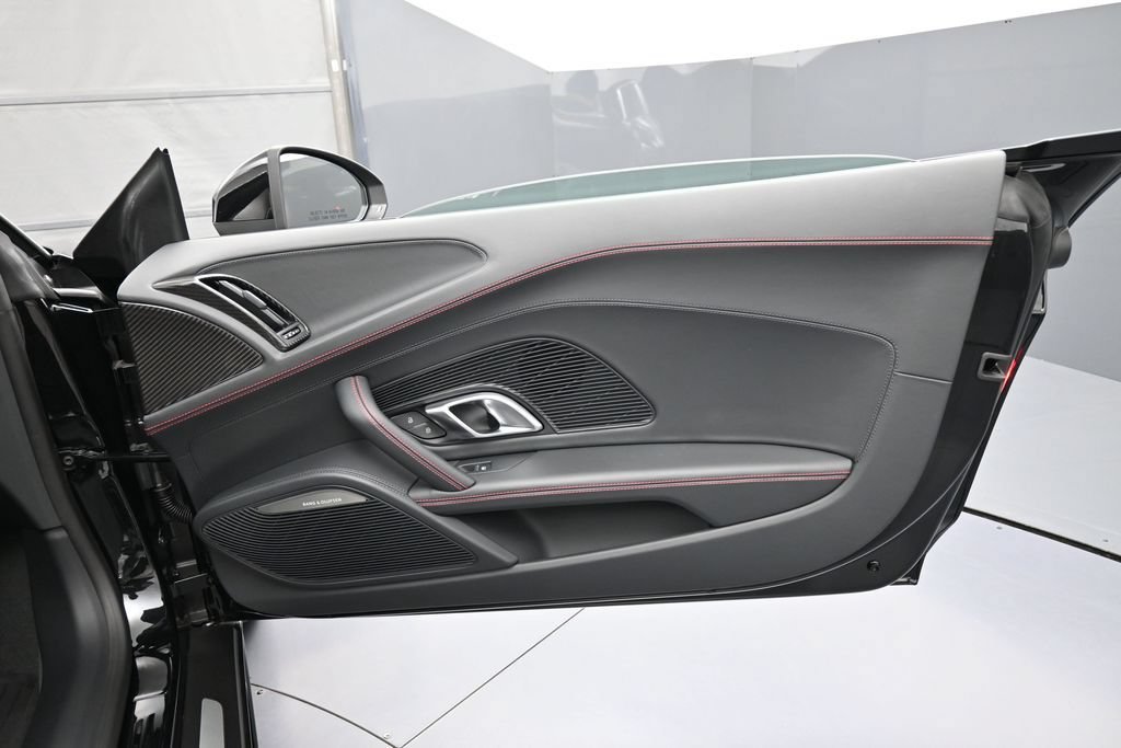 Used 2023 Audi R8 V10 performance w/ Carbon Exterior Package RWD image 22