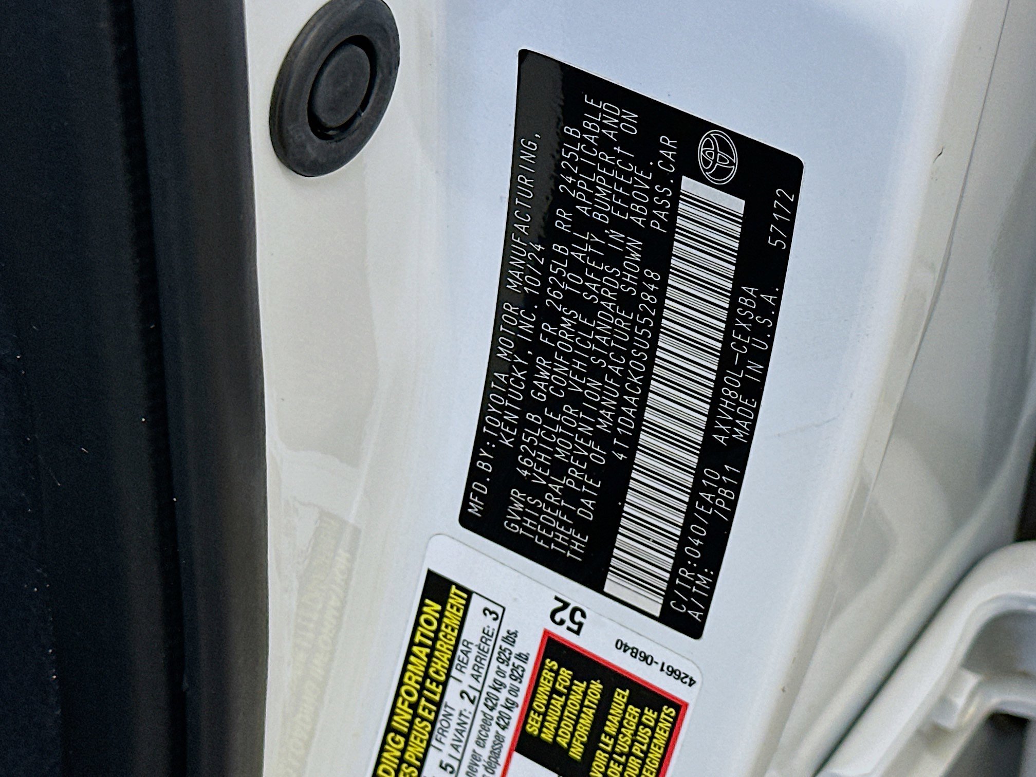 Used 2025 Toyota Camry SE FWD image 12