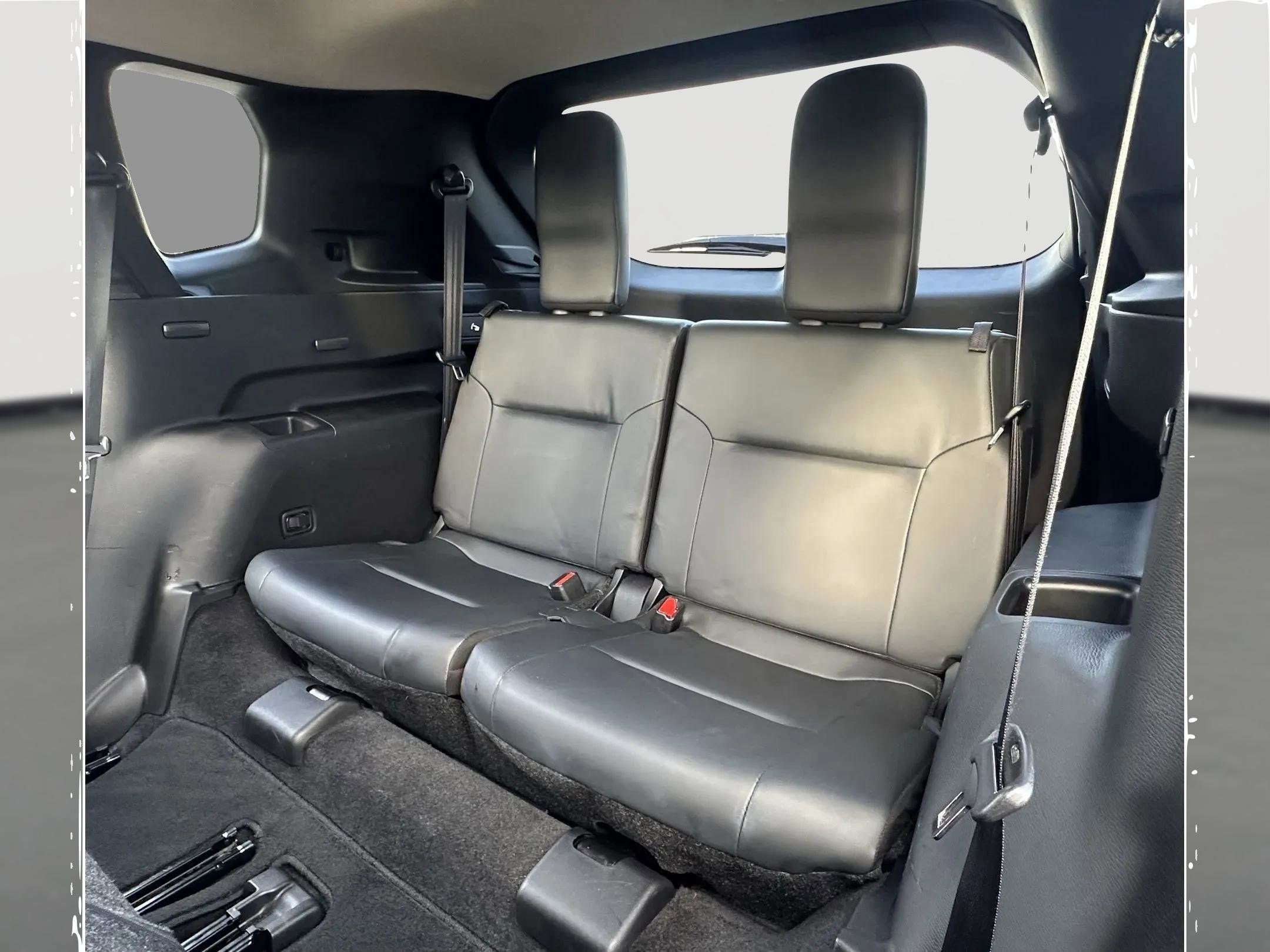 Used 2024 Mitsubishi Outlander SE Black Edition image 15