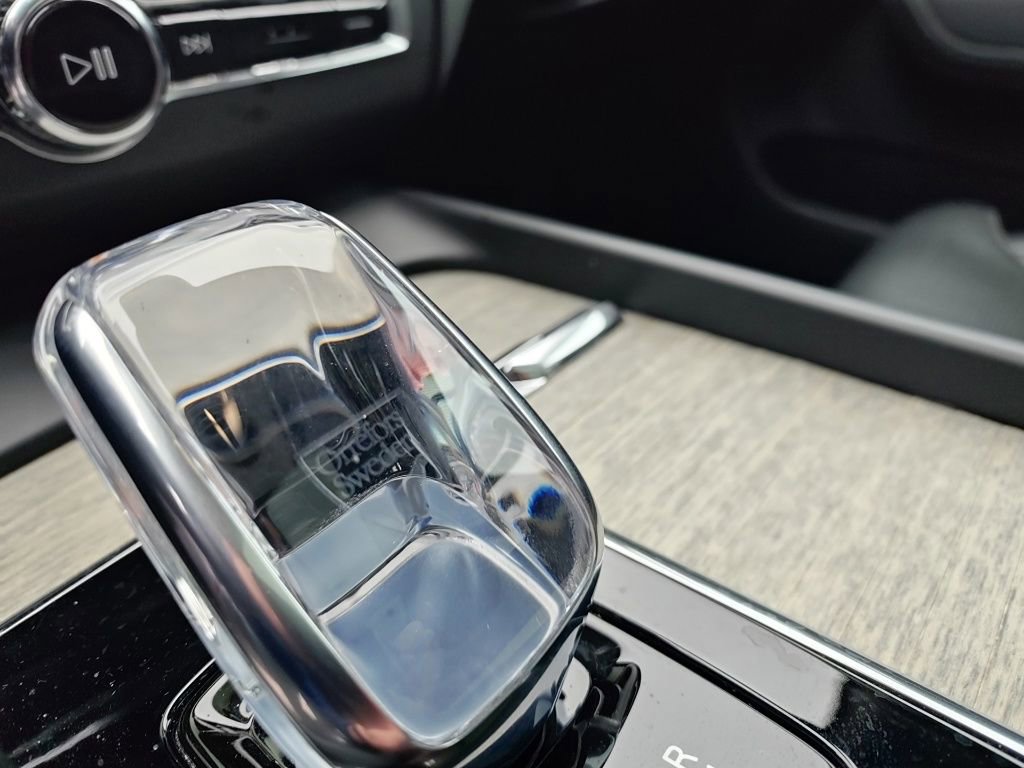 Used 2022 Volvo XC60 B5 Inscription w/ Advanced Package image 11