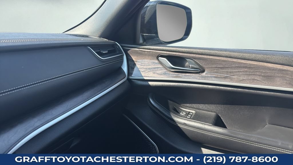 Used 2024 Jeep Grand Cherokee Limited 4xe AWD/4WD image 13