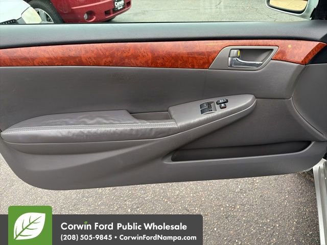 Used 2006 Toyota Solara Convertible image 13