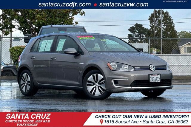 Used 2016 Volkswagen e-Golf SE w/ DC Fast Charging Package