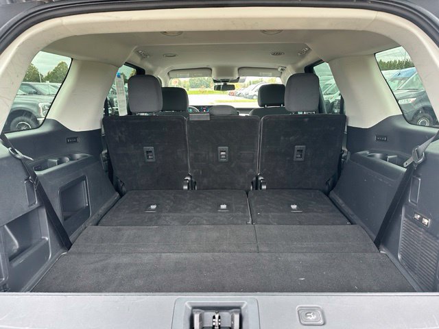 Used 2025 Ford Expedition Active AWD/4WD image 9