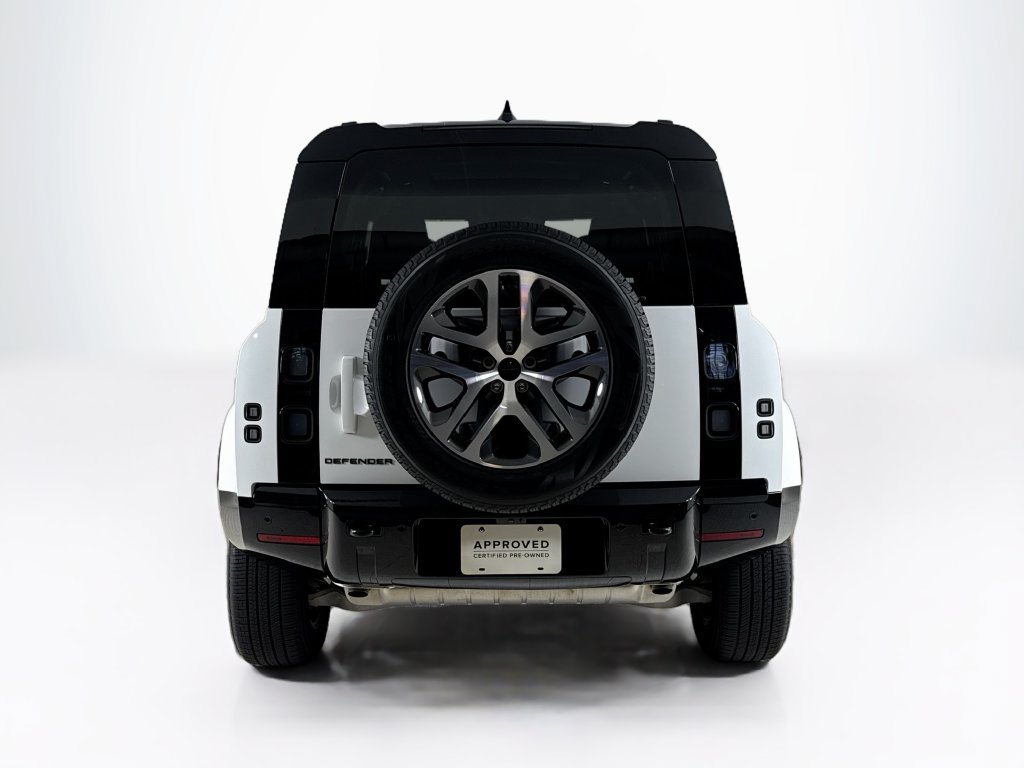 Used 2026 Land Rover Defender 110 X-Dynamic SE AWD/4WD image 4