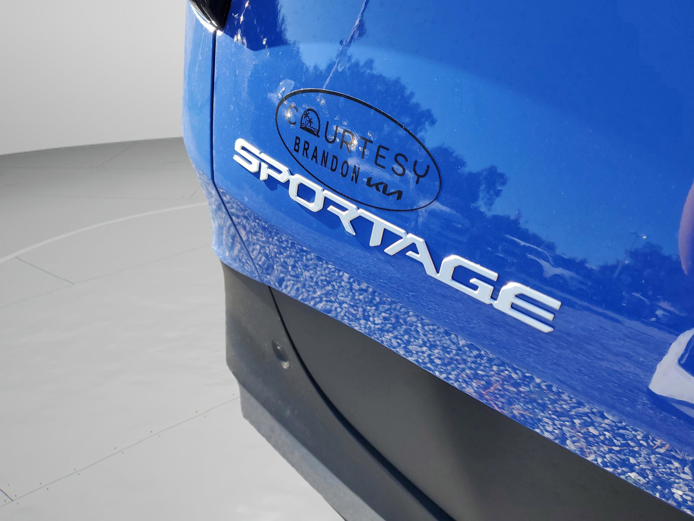 New 2026 Kia Sportage EX image 10