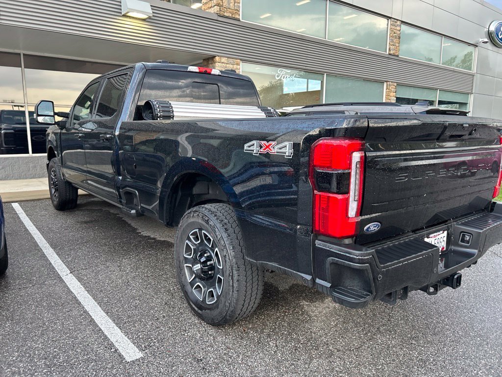 Used 2025 Ford F350 Platinum AWD/4WD image 10
