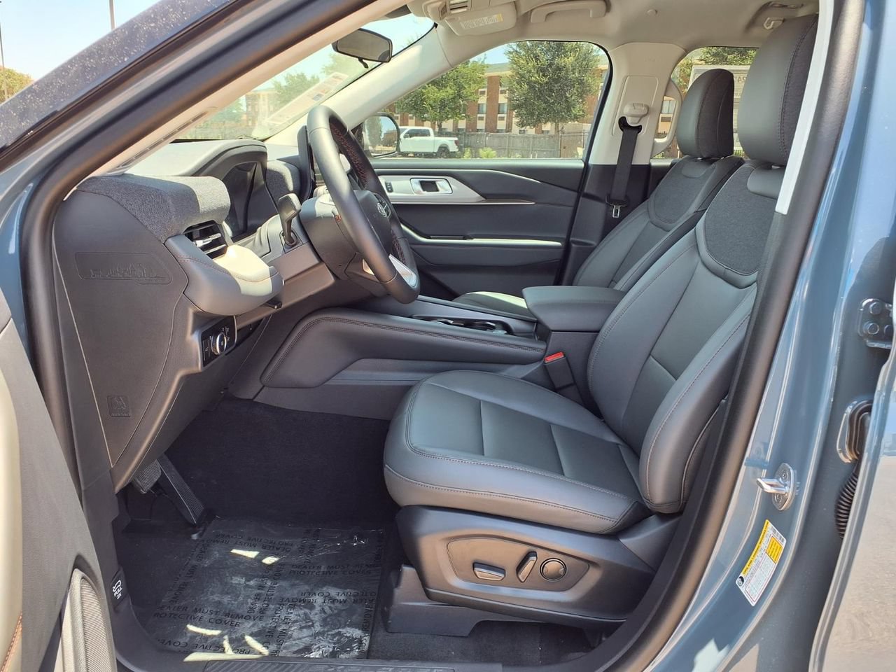 New 2026 Ford Explorer Active w/ Active Comfort Package RWD image 18