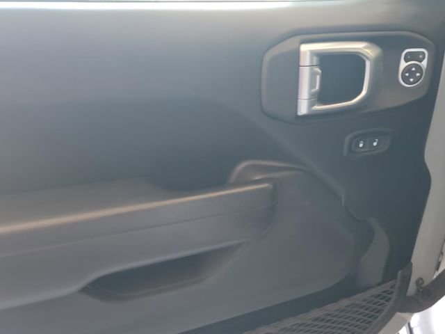 Used 2022 Jeep Gladiator Sport AWD/4WD image 8