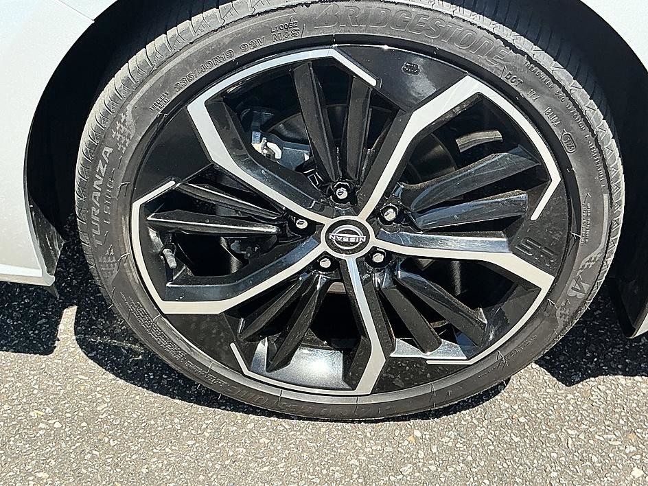Certified 2024 Nissan Altima 2.5 SR FWD image 10