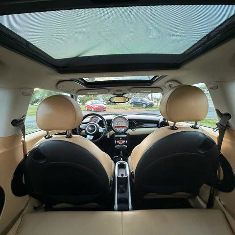 Used 2009 MINI Cooper Hardtop FWD image 17