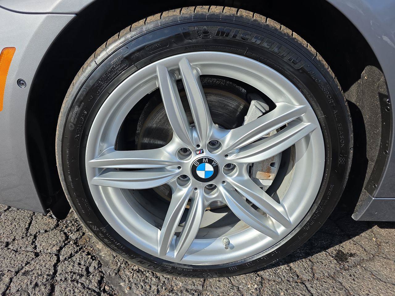 Used 2015 BMW 550i xDrive Sedan AWD/4WD image 29