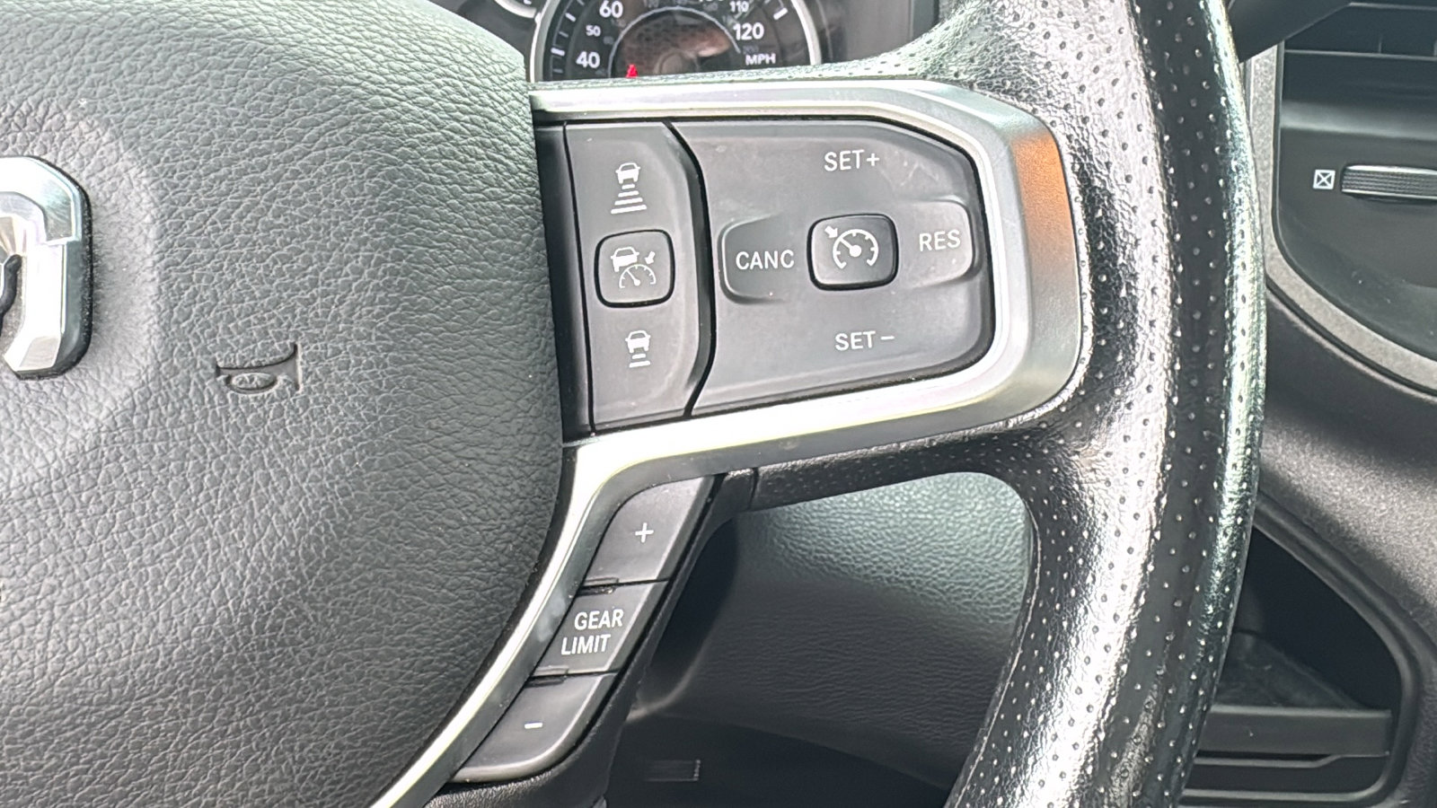 Used 2025 RAM 5500 Tradesman image 19