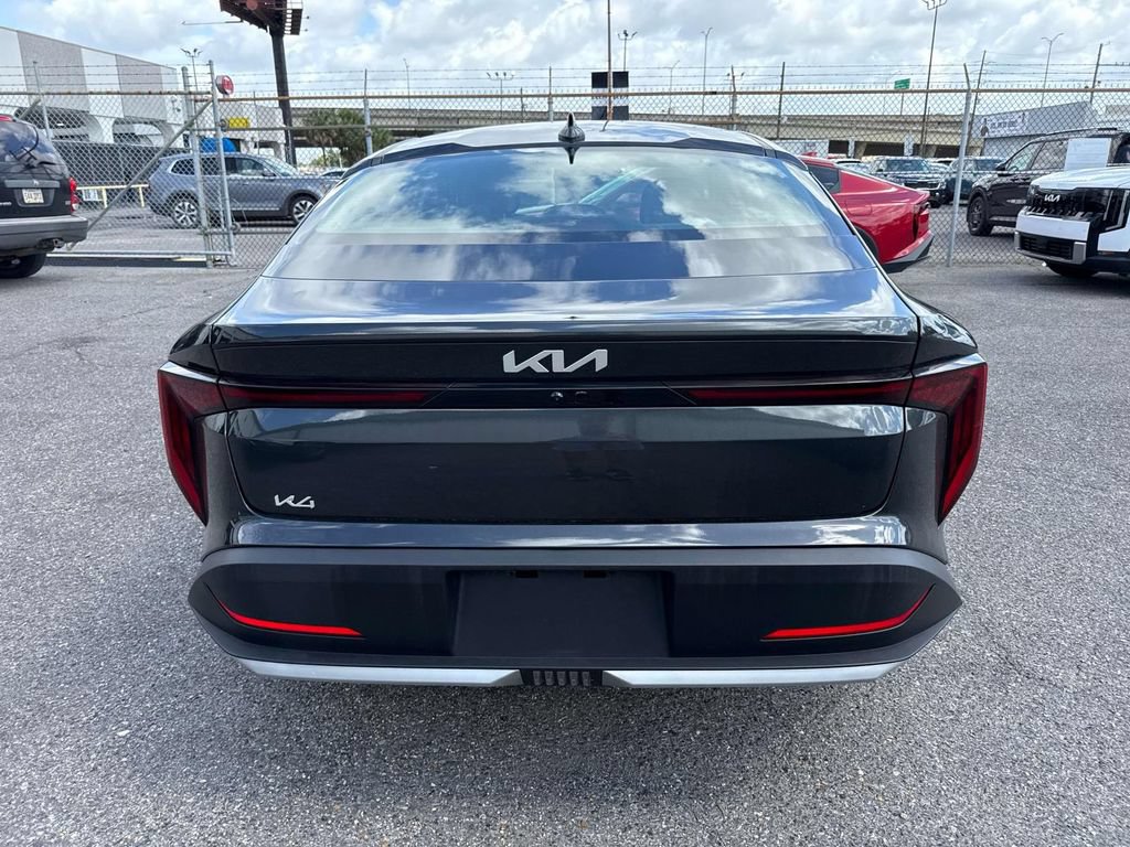 Certified 2025 Kia K4 FWD image 7
