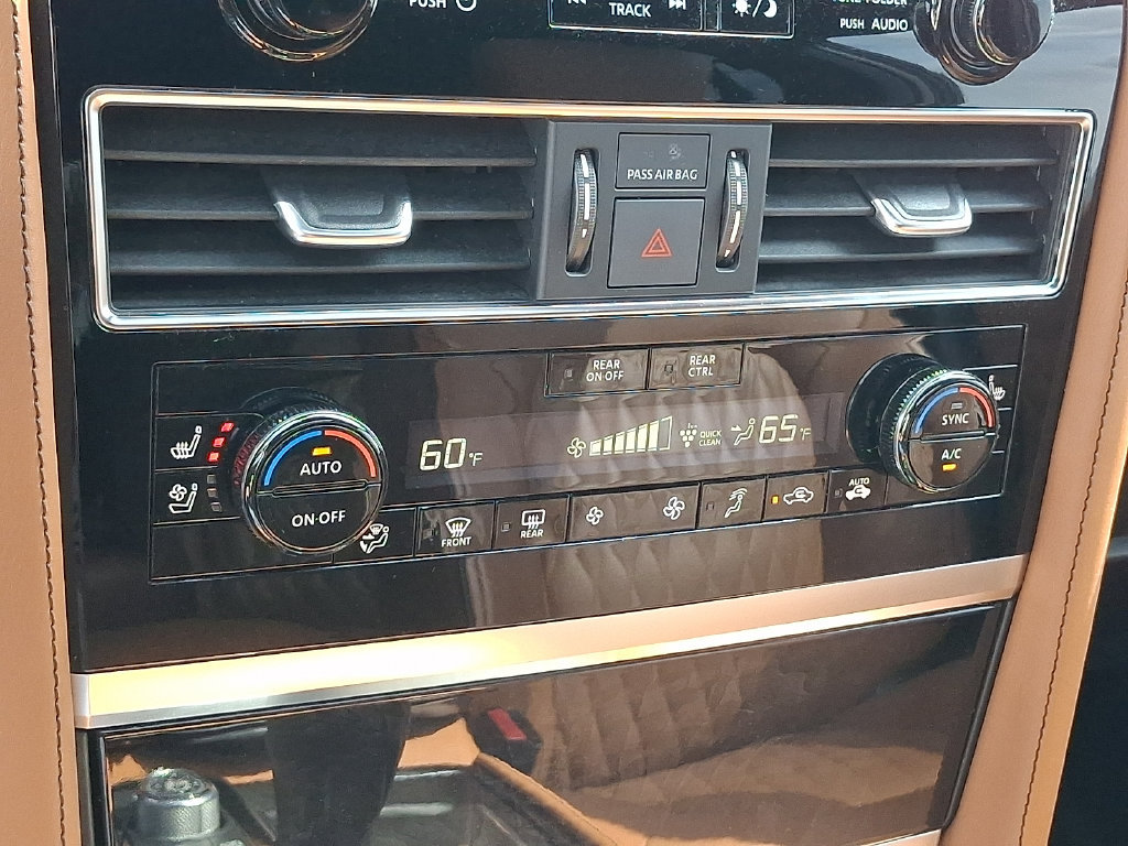 Certified 2024 INFINITI QX80 Sensory AWD/4WD image 17