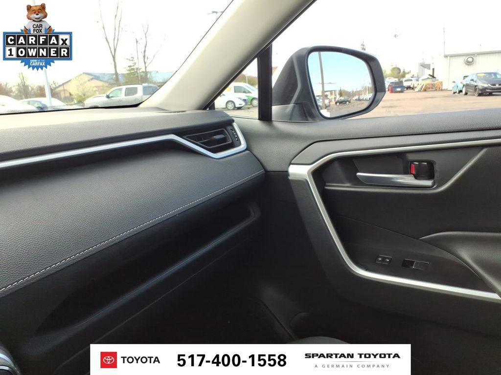 Used 2025 Toyota RAV4 XLE AWD/4WD image 24