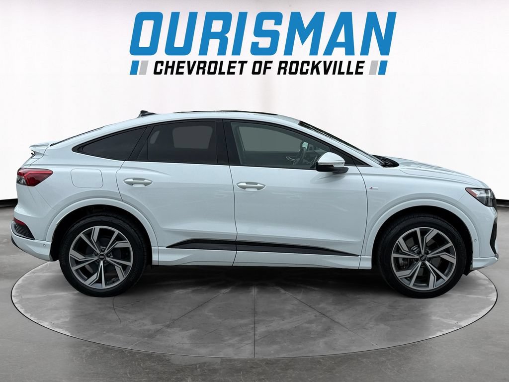Used 2023 Audi Q4 e-tron Premium Plus w/ Premium Plus AWD/4WD image 7