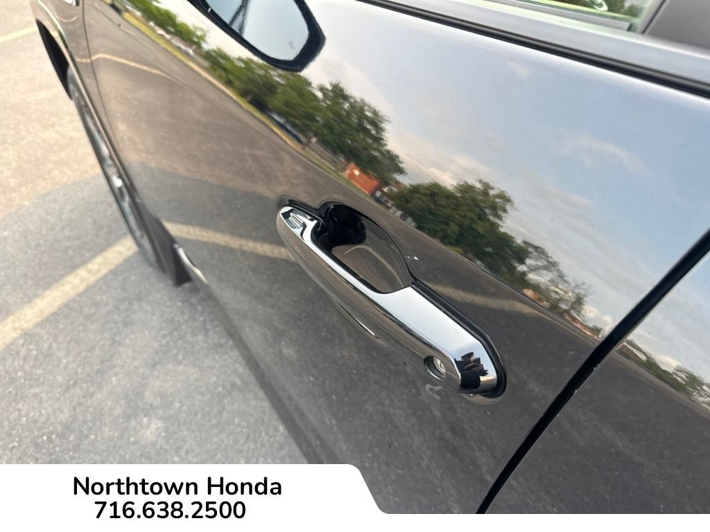 Used 2023 Toyota RAV4 SE w/ Weather & Moonroof Package AWD/4WD image 12