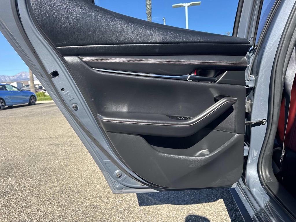 Used 2023 MAZDA MAZDA3 s image 23
