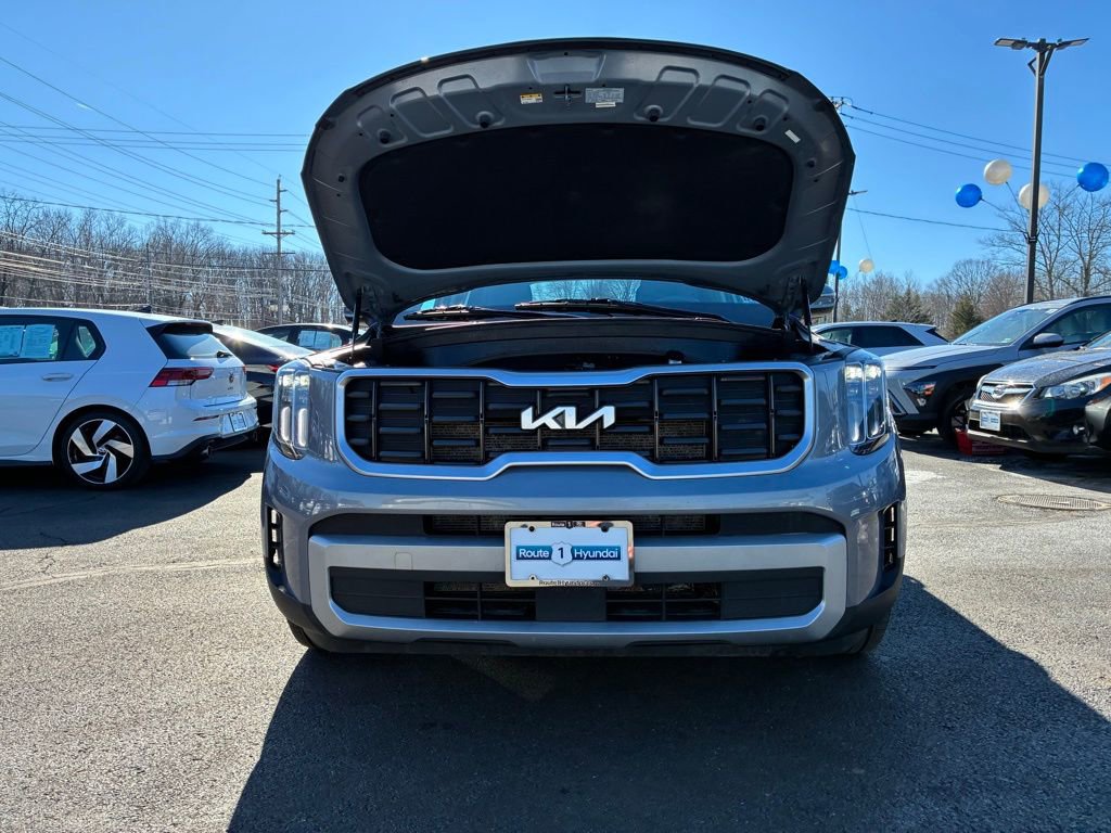 Used 2023 Kia Telluride S image 9