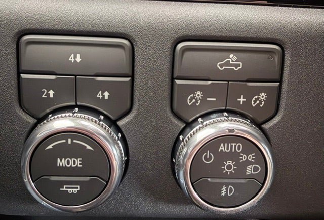 New 2026 GMC Sierra 2500 SLE w/ SLE Value Package; AWD/4WD image 12