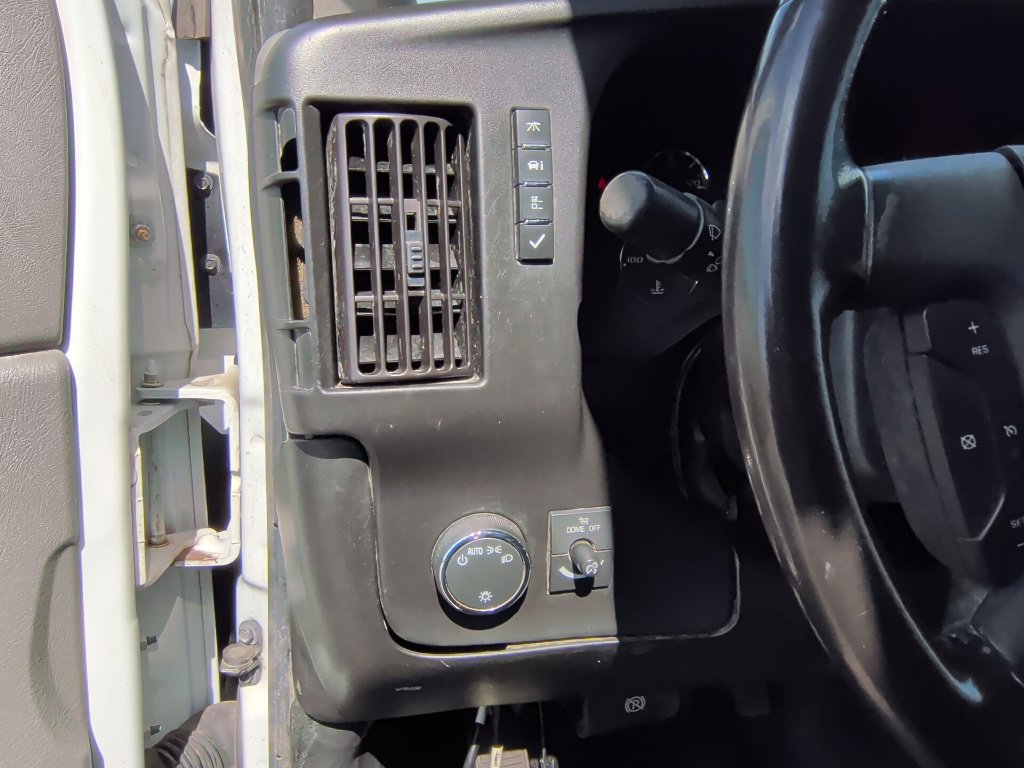 Used 2022 Chevrolet Express 2500 Extended w/ Driver Convenience Package RWD image 15