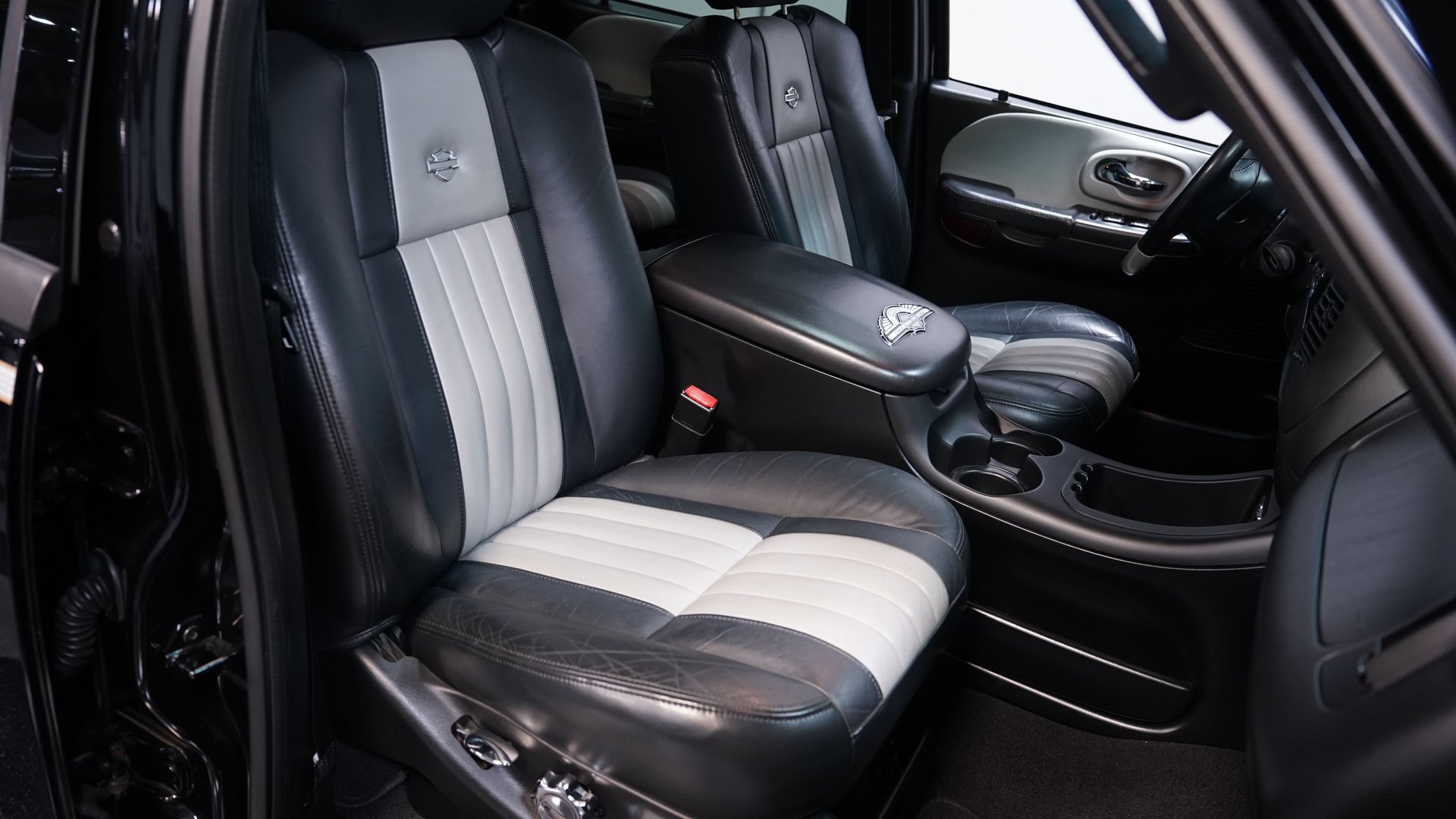 Used 2003 Ford F150 Harley-Davidson RWD image 38