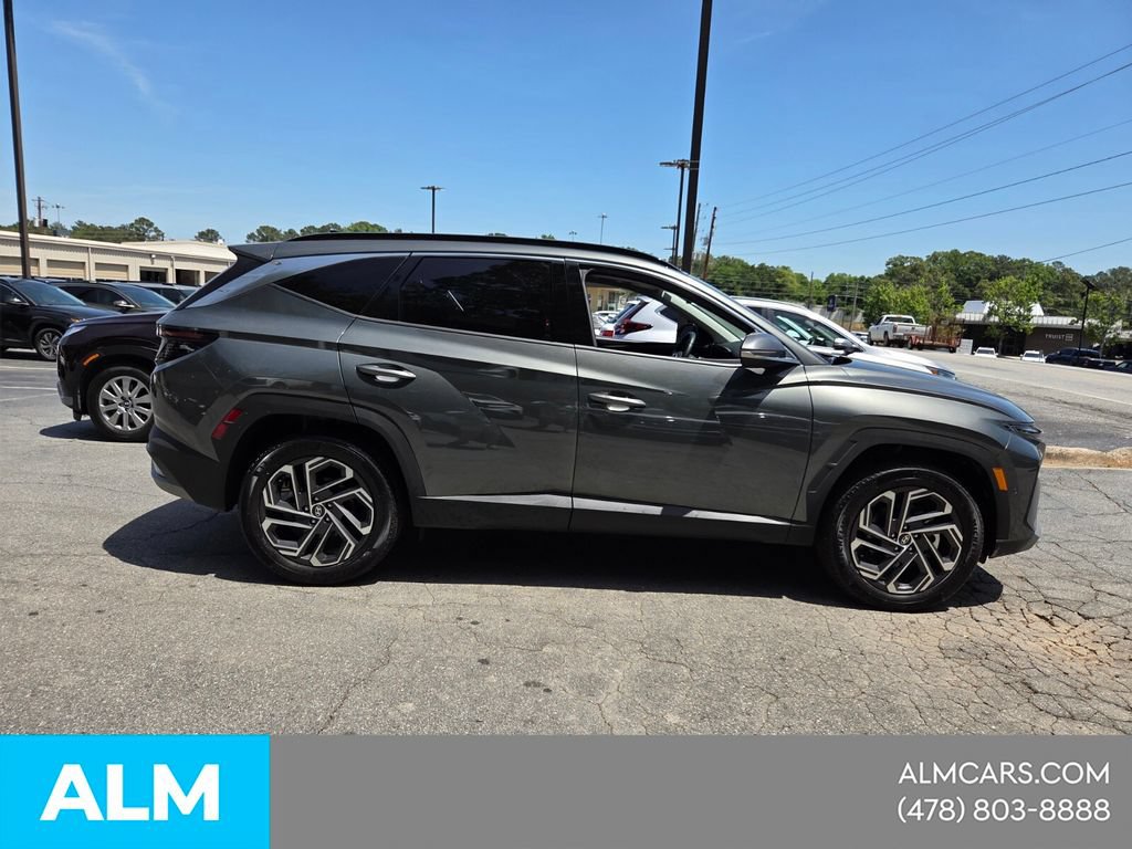 Used 2025 Hyundai Tucson Limited AWD/4WD image 13