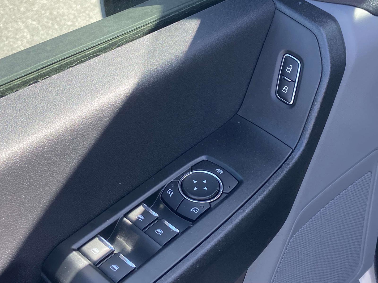 New 2026 Ford F350 XL w/ XL Chrome Package image 17