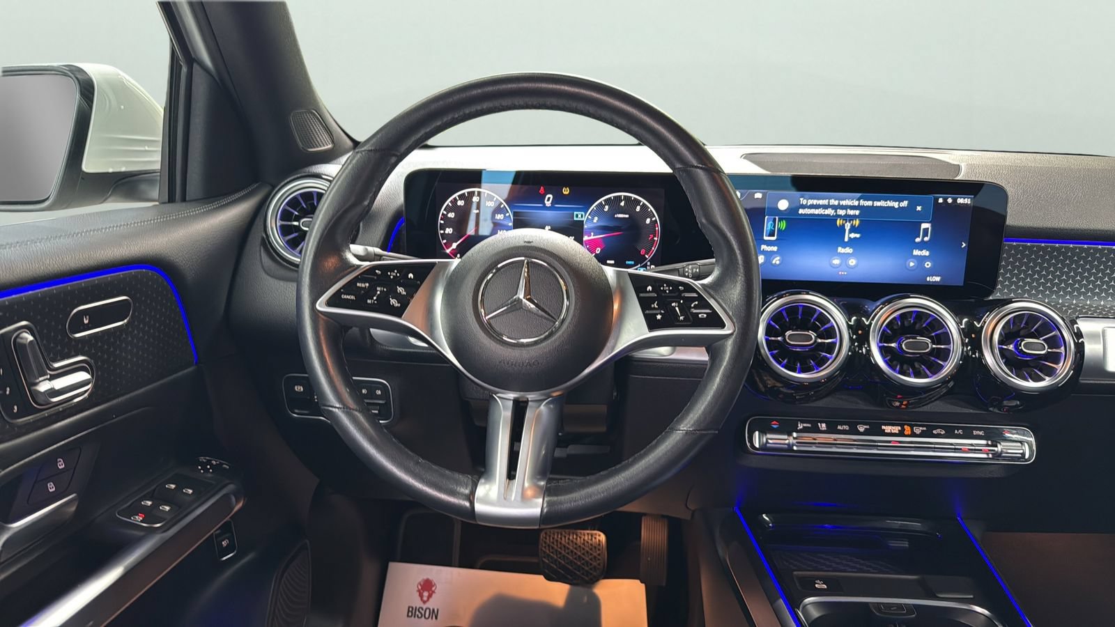 Used 2024 Mercedes-Benz GLB 250 image 12