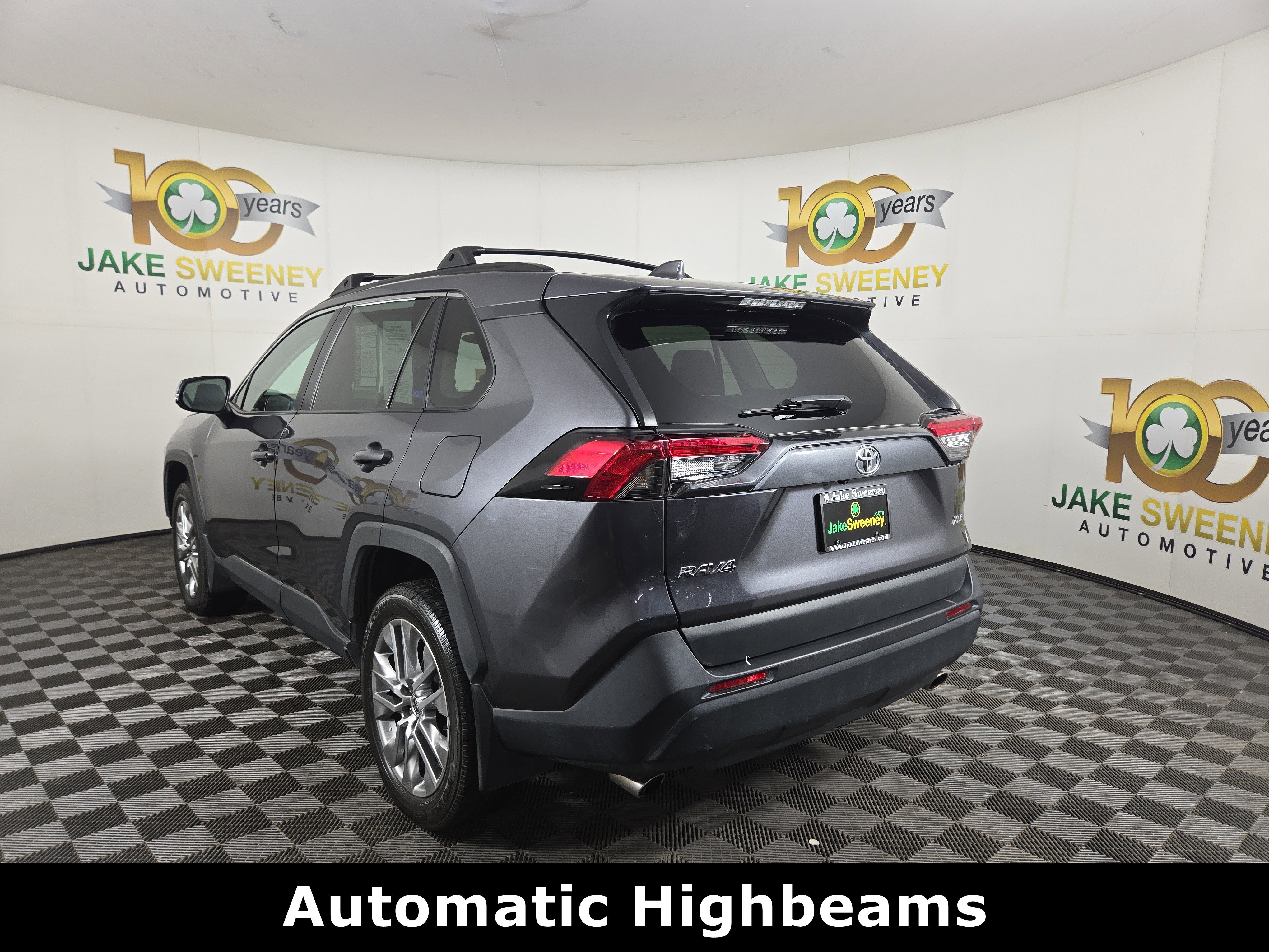 Used 2024 Toyota RAV4 XLE Premium image 6