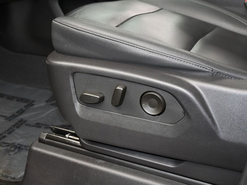 Used 2024 Chevrolet Silverado 1500 LT Trail Boss w/ Convenience Package II image 12